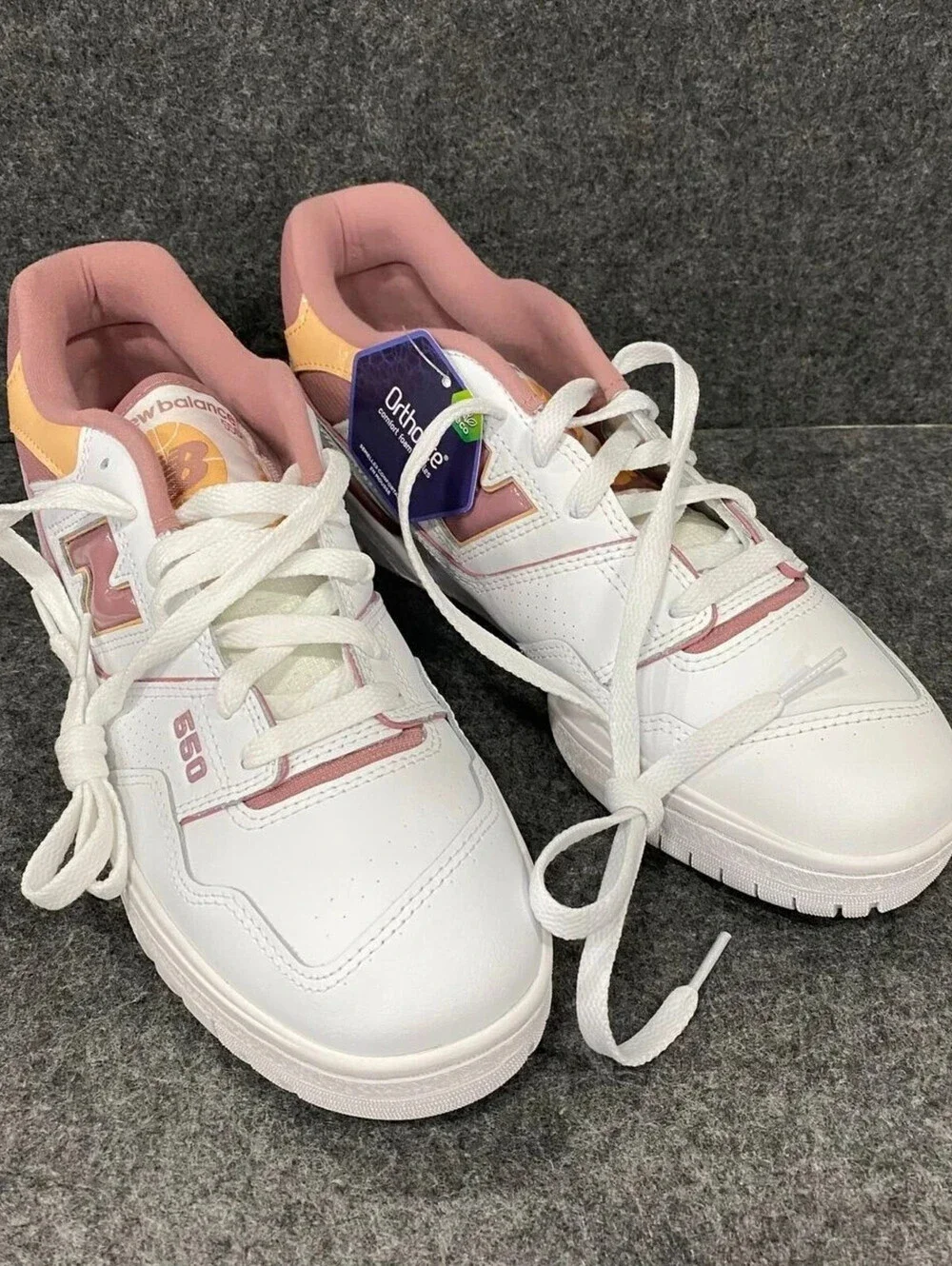 NEW BALANCE 550 Lace Up Running Shoes Unisex Size M8.5/W10 Peach/White New Box